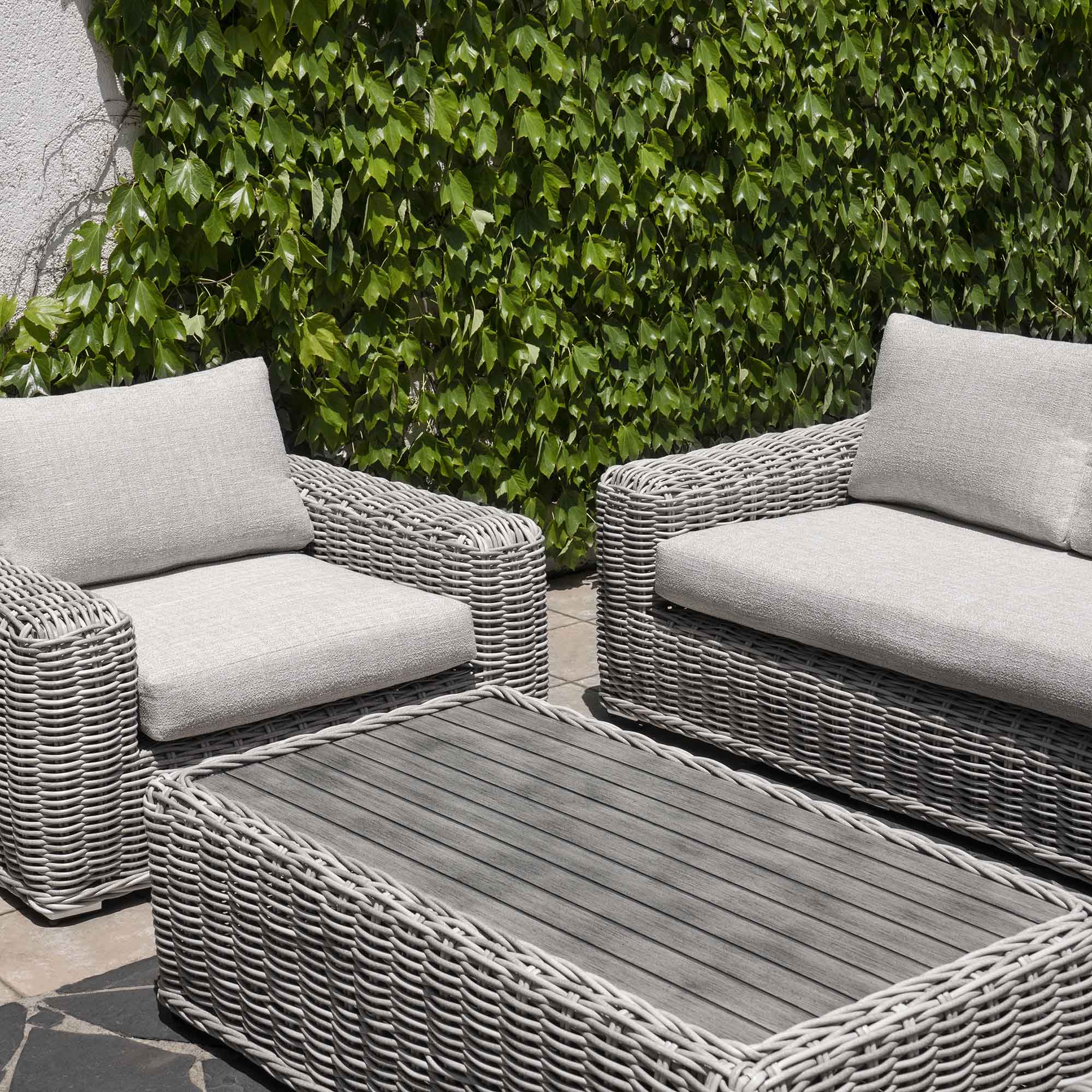 Bellagio Round Wicker Sofa Set with Coffee Table, Light Grey