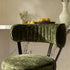 files/BCH-2218-MOSS-CHE-2P_scene3.jpg