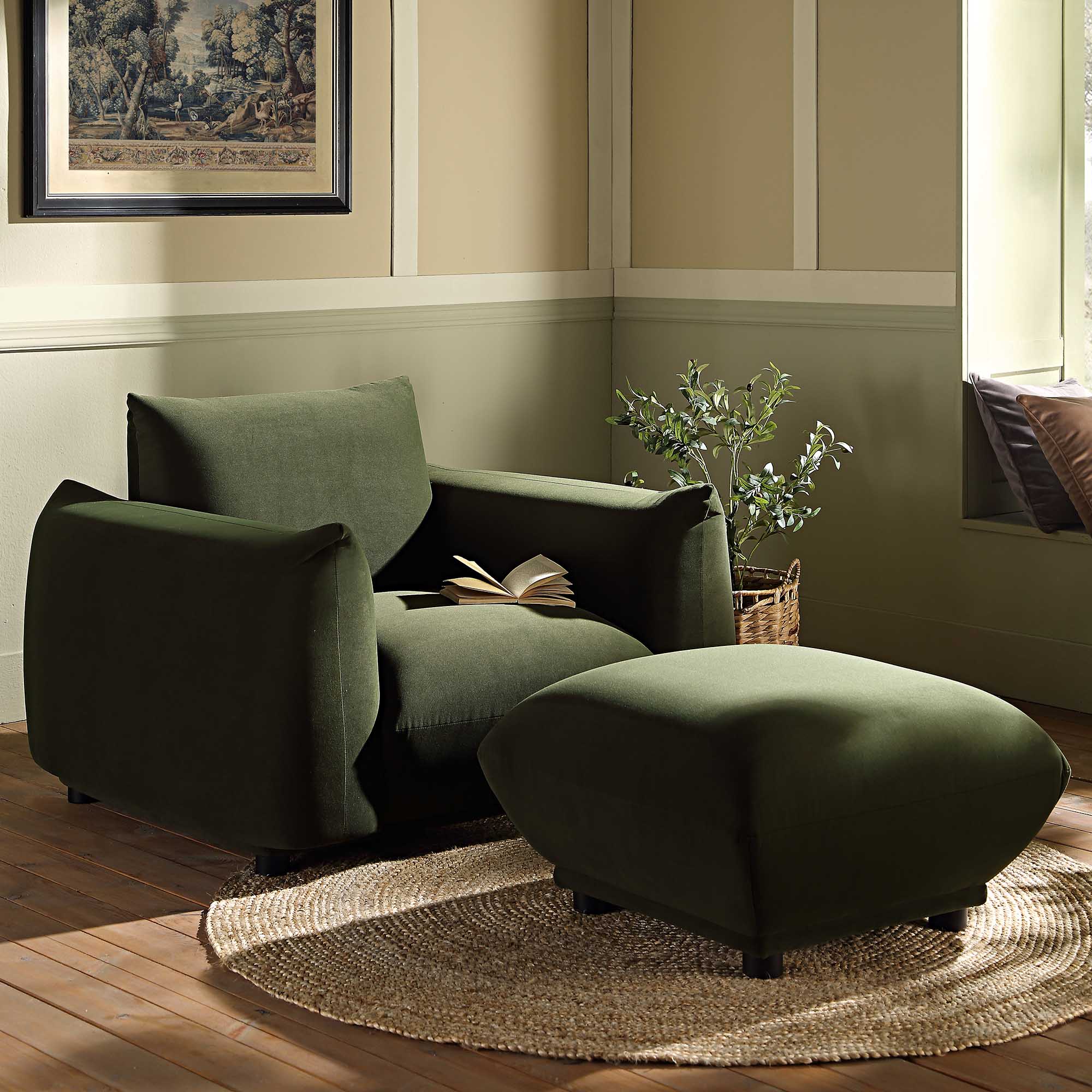 Gianni Armchair, Moss Green Velvet daals1