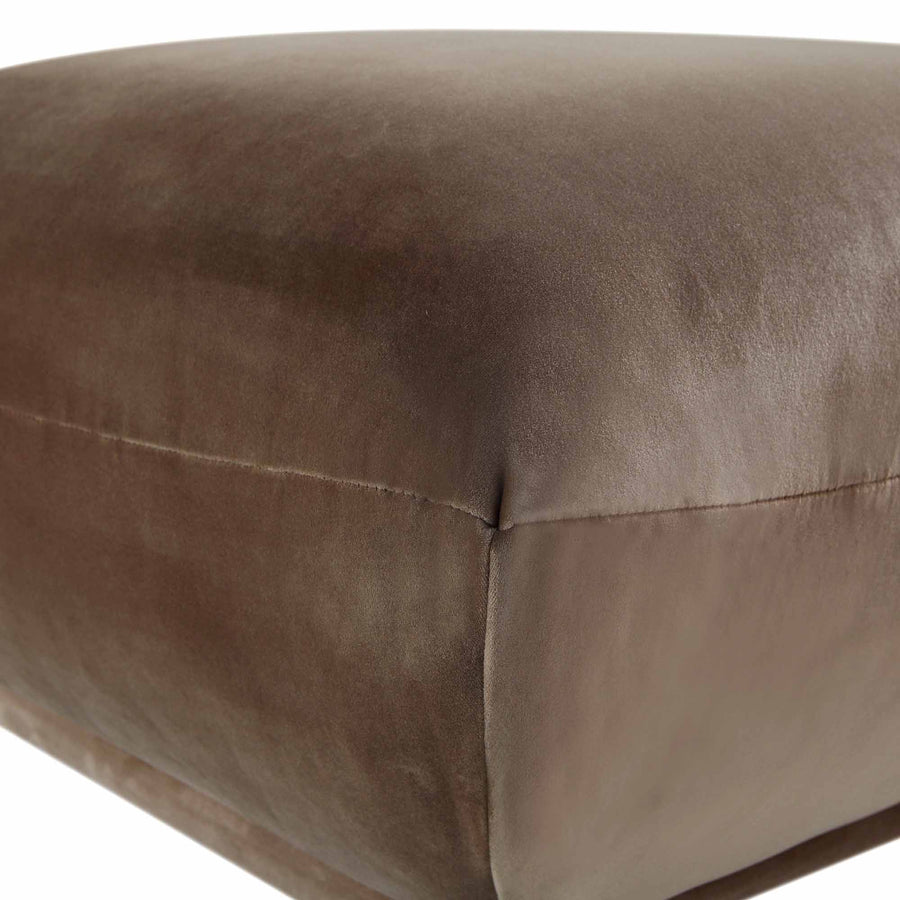 Gianni Pouffe, Mink Velvet