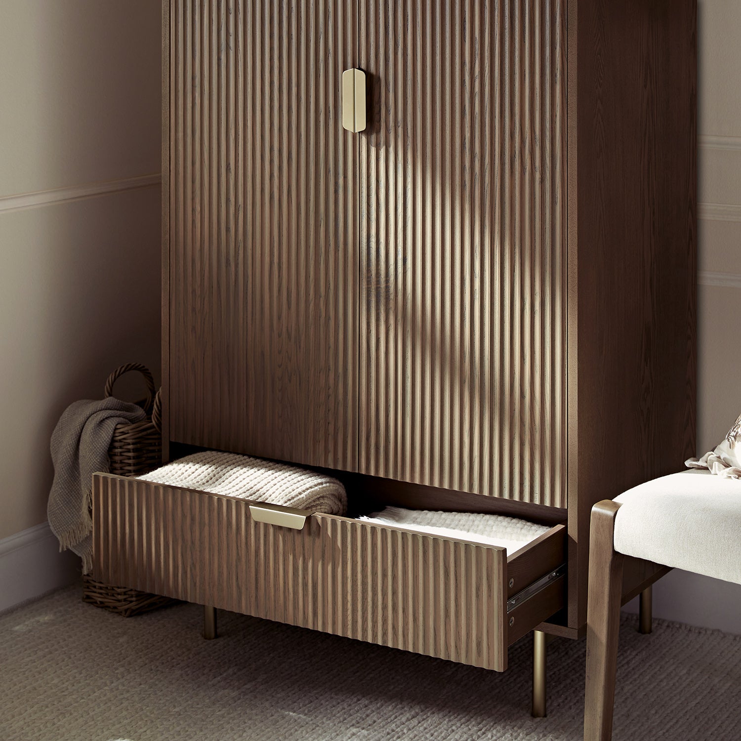 Richmond Ridged Double Wardrobe with Drawer, Dark Ash