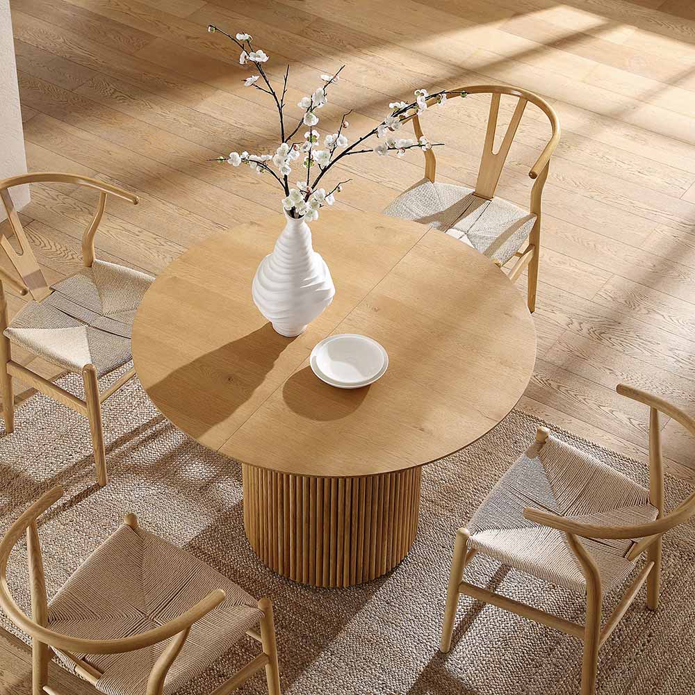 Maru Round 4-6 Seater Extending Oak Pedestal Dining Table, Oak | daals