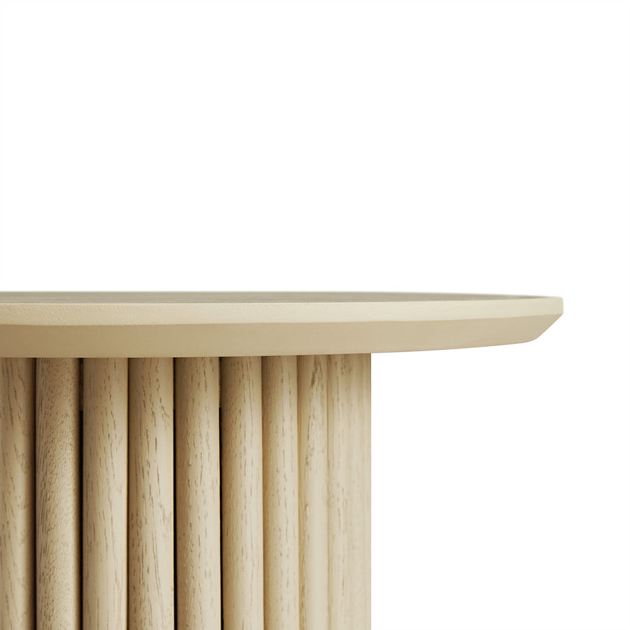 Maru Oak Round Side Table, Greige Oak - daals