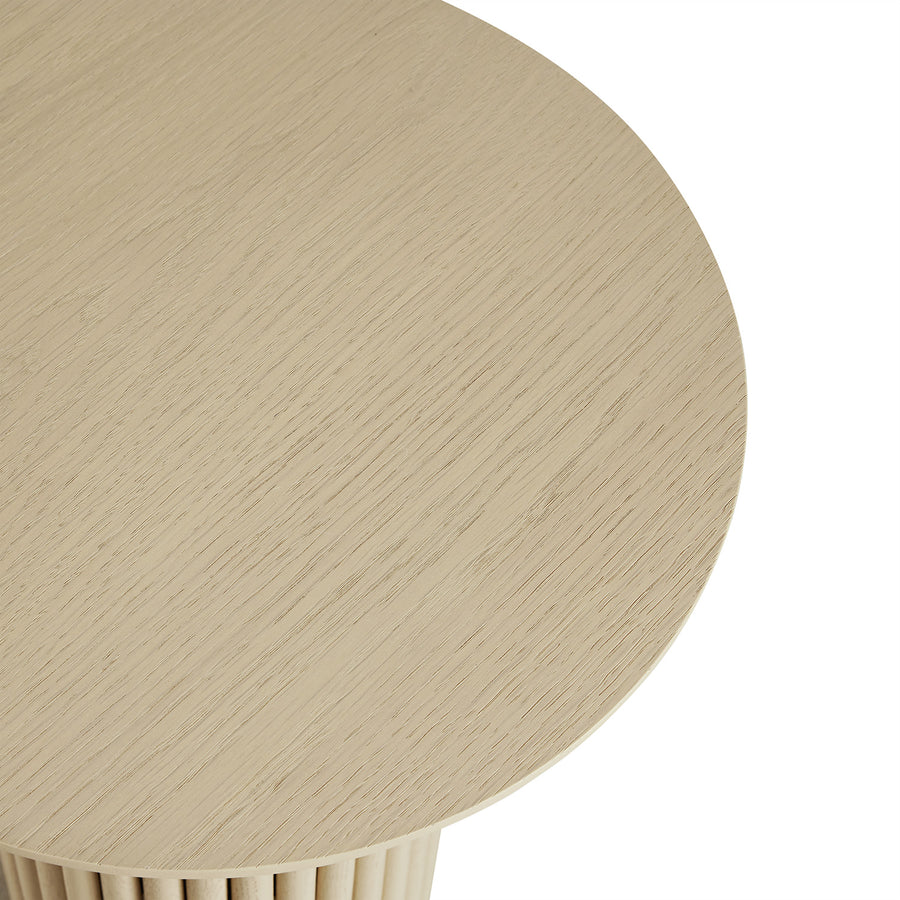 Maru Oak Round Side Table, Greige Oak - daals