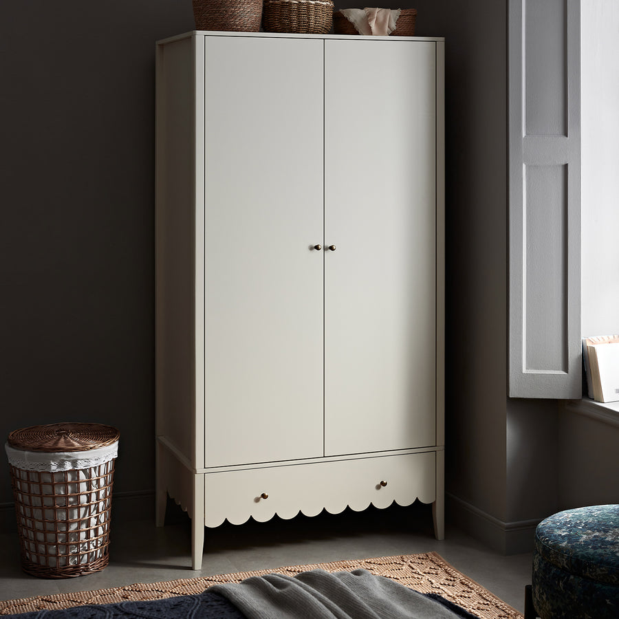 Henley Scalloped Edge Double Wardrobe, Light Sand - daals