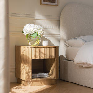 Maru 1-Drawer Bedside Table, Oak