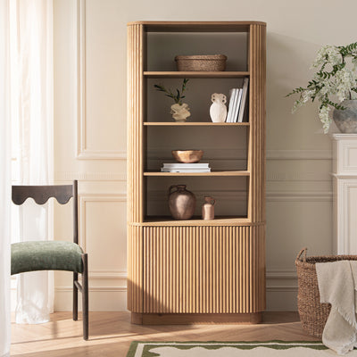 Bookcases & Shelves