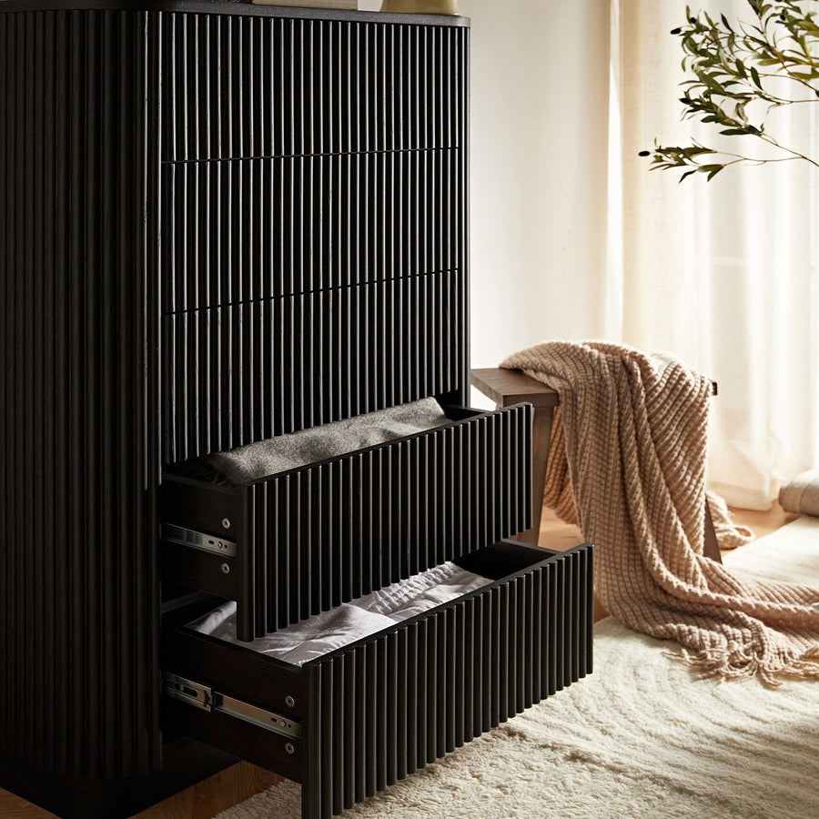 Maru Chest of 5 Drawers, Black