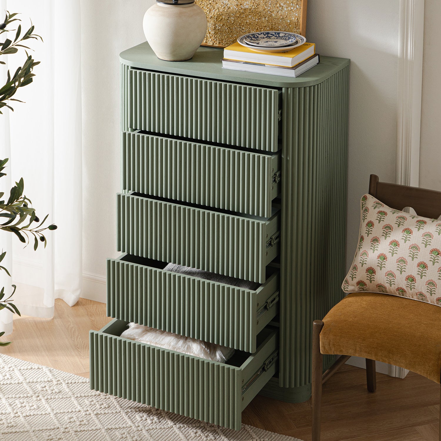 Maru Chest of 5 Drawers, Sage Green