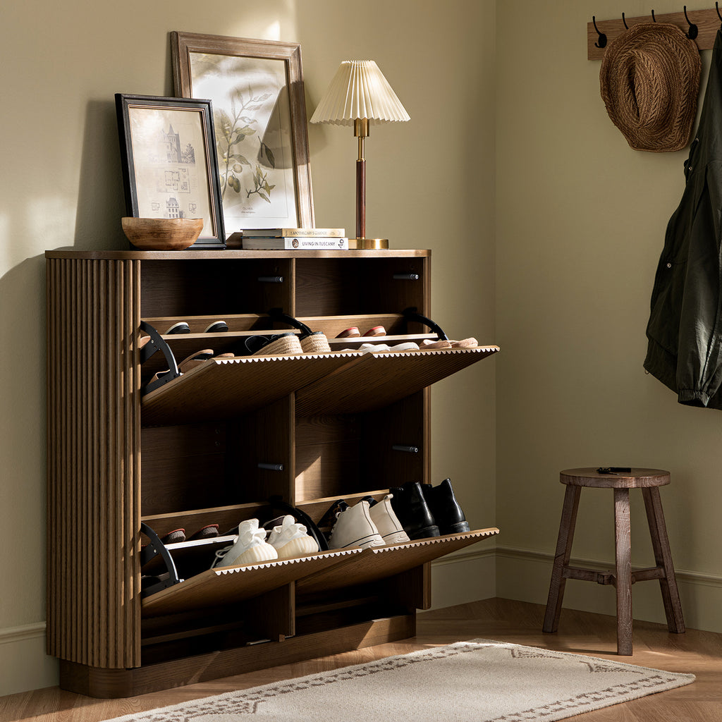 ★本棚★上品なブラウン★美品★ PRODUCT BY DAIMARU Maru 4-Door Shoe Storage Cabinet, Silver Oak | daals