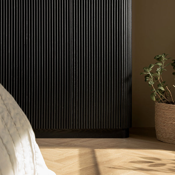 Maru Triple Wardrobe, Black - daals
