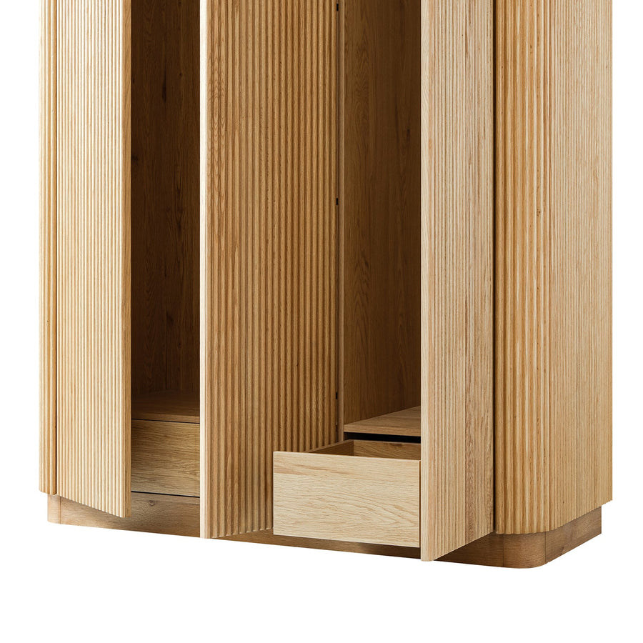 Maru Triple Wardrobe, Oak