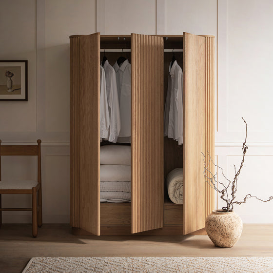 Maru Triple Wardrobe, Oak