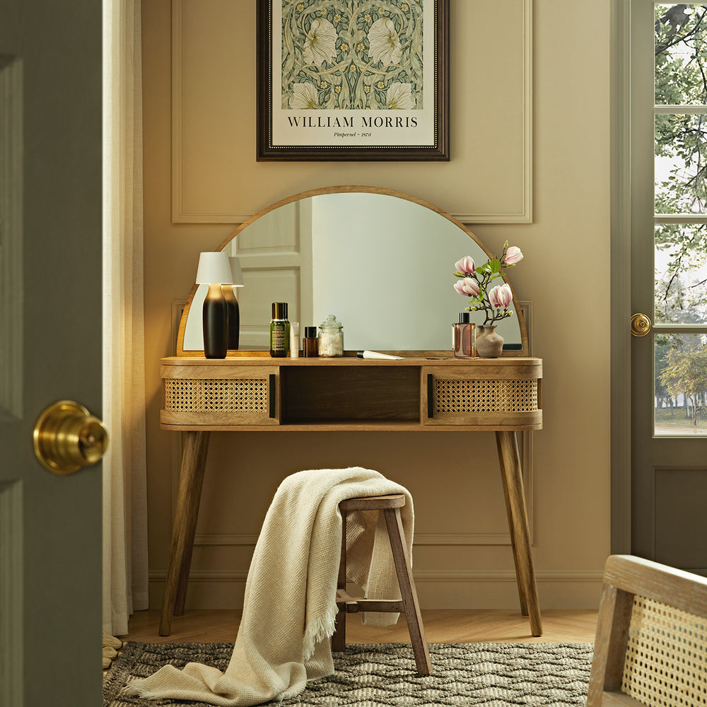 Izzy Curved Rattan Dressing Table, Natural | daals