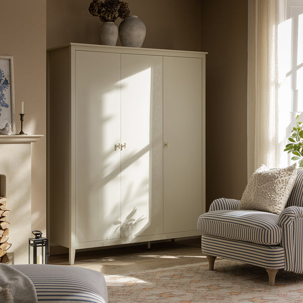 Oakham Triple Wardrobe, Shaded White