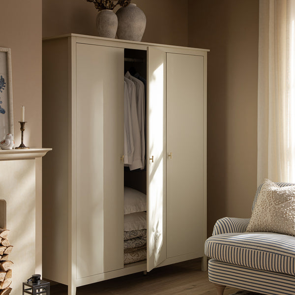 Oakham Triple Wardrobe, Shaded White