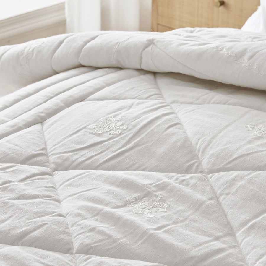 Esmeralda White Floral Embroidered Quilted Linen Blend Bedspread