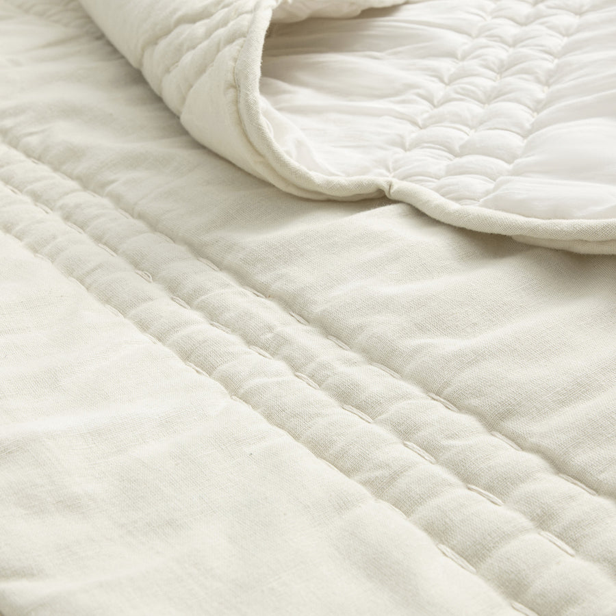 Matilda Cream Scallop Quilted Linen Blend Bedspread
