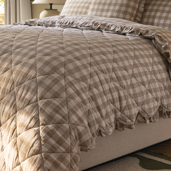 Matilda Beige Gingham Scallop Quilted Linen Blend Bedspread