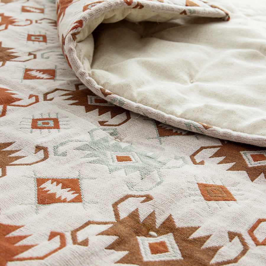 Zaniyah Aztec Jacquard Hand Quilted Cotton Bedspread - daals