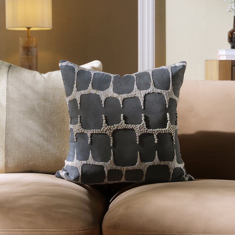 Wylder Collection French Knot Cushion - daals