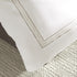 files/HW-DUV-BELVEDERE-GOLD_scene4.jpg