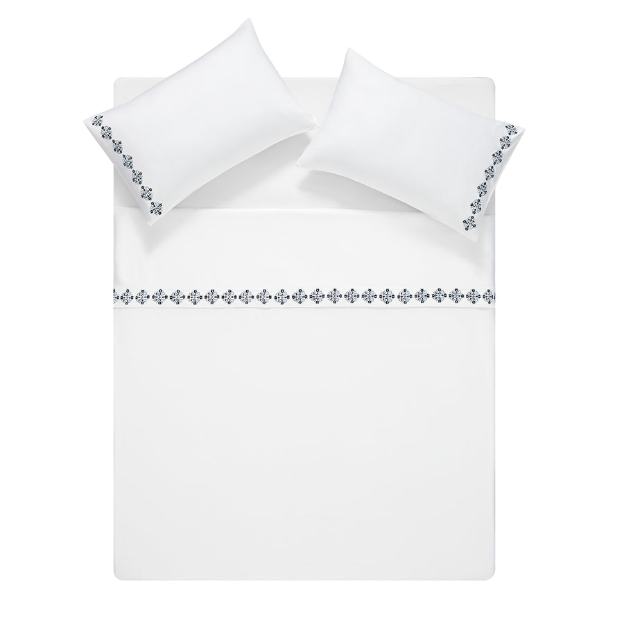 Kingsbury Navy & Powder Blue Heritage Embroidered 600 Thread Count Cotton Sateen Duvet Set