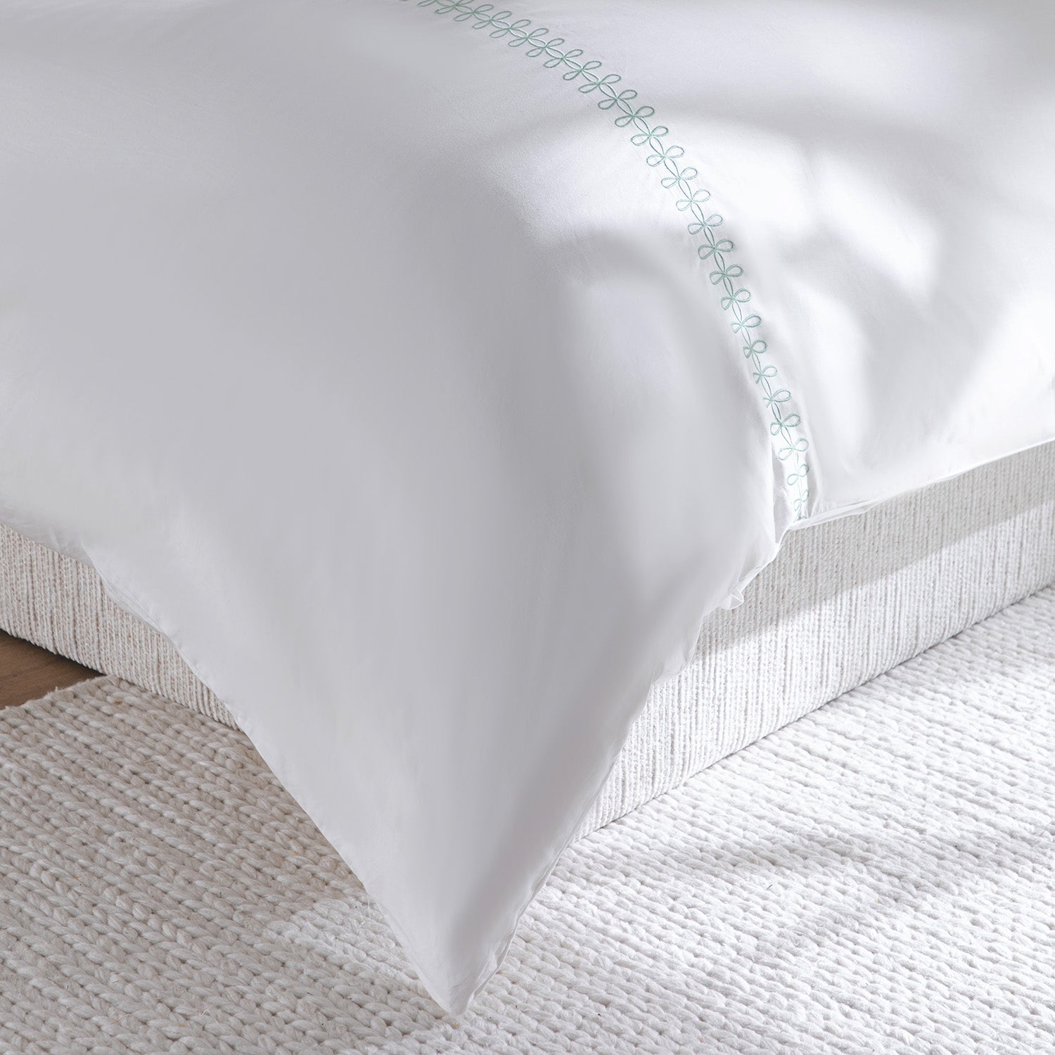 Milano Sea Spray Green Knot Embroidered 600 Thread Count Cotton Sateen Duvet Set