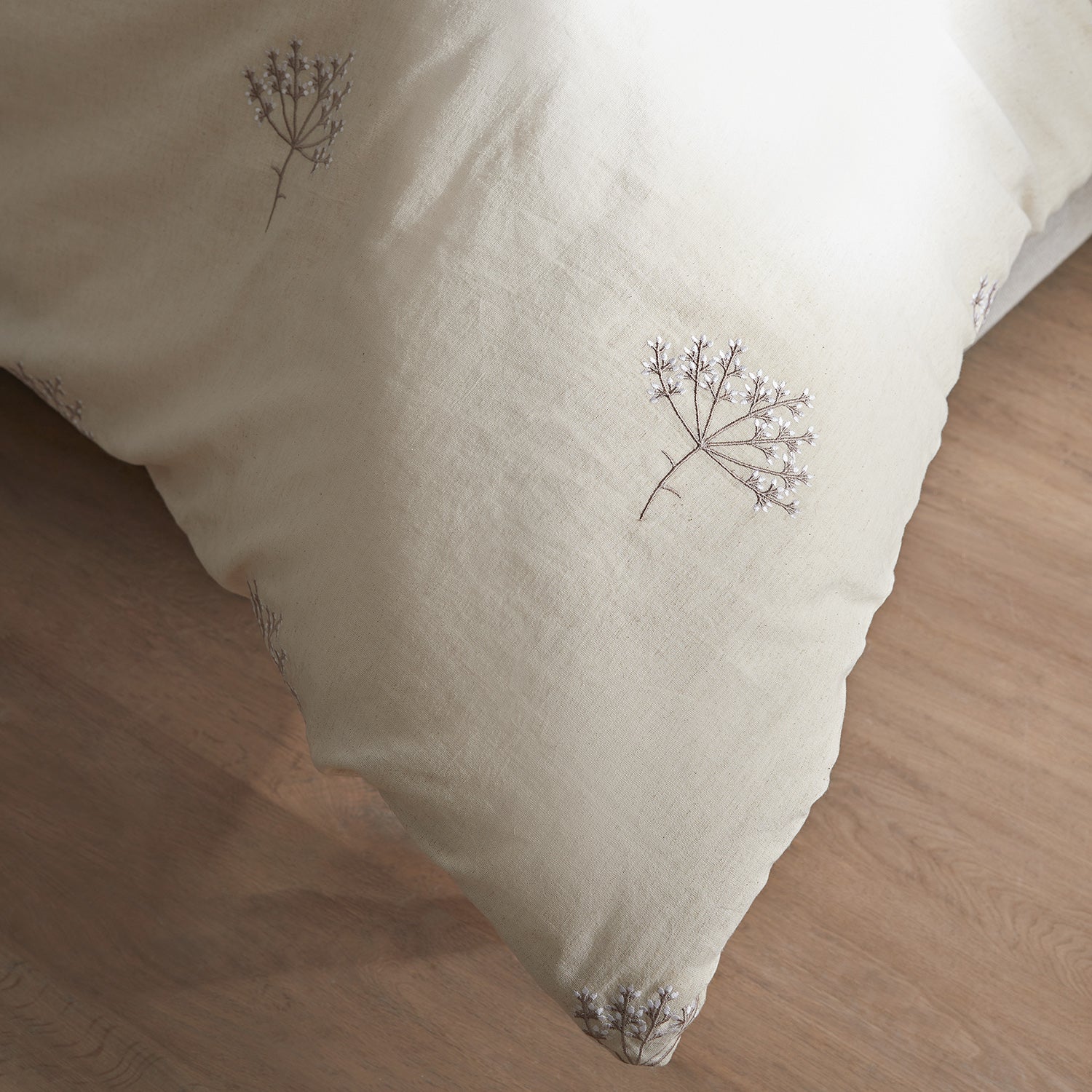 Meadow Cream Sprig Embroidered Linen Blend Duvet Set