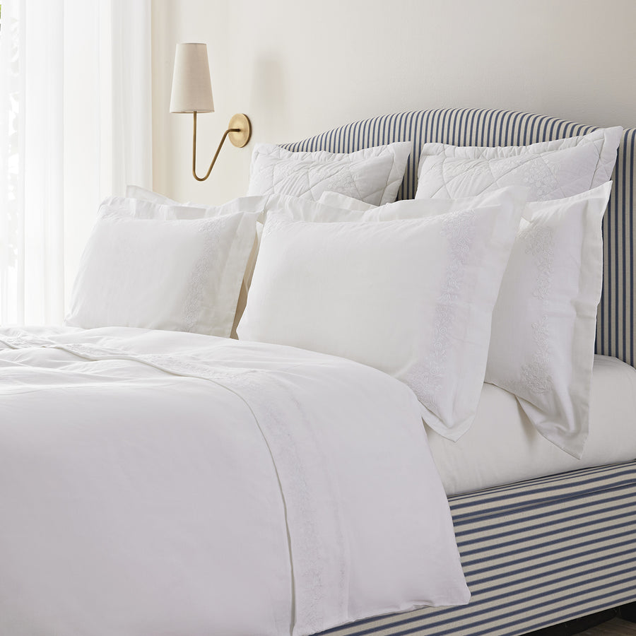 Esmeralda White Floral Embroidered Linen Blend King Size Oxford Pillowcases - Pair - daals