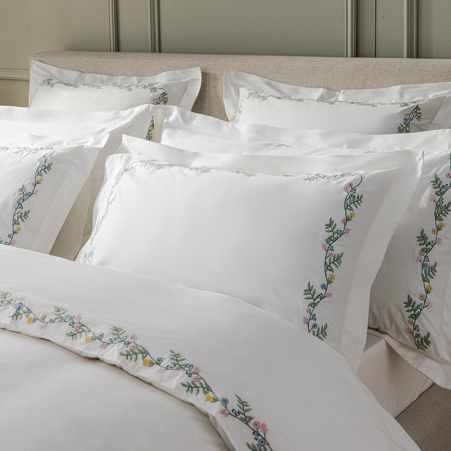 Meadow White Floral Embroidered 300 Thread Count Cotton Percale Regular Oxford Pillowcases - Pair