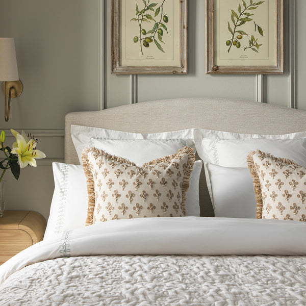 Chilworth Upholstered Ottoman Storage Bed, Ivory Weave Fabric