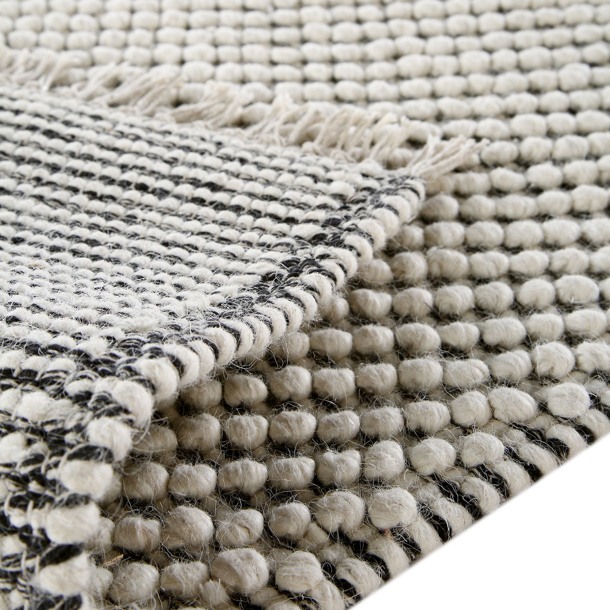 Avanti Handwoven Salt and Pepper Diamond Bobble Wool Rug | daals
