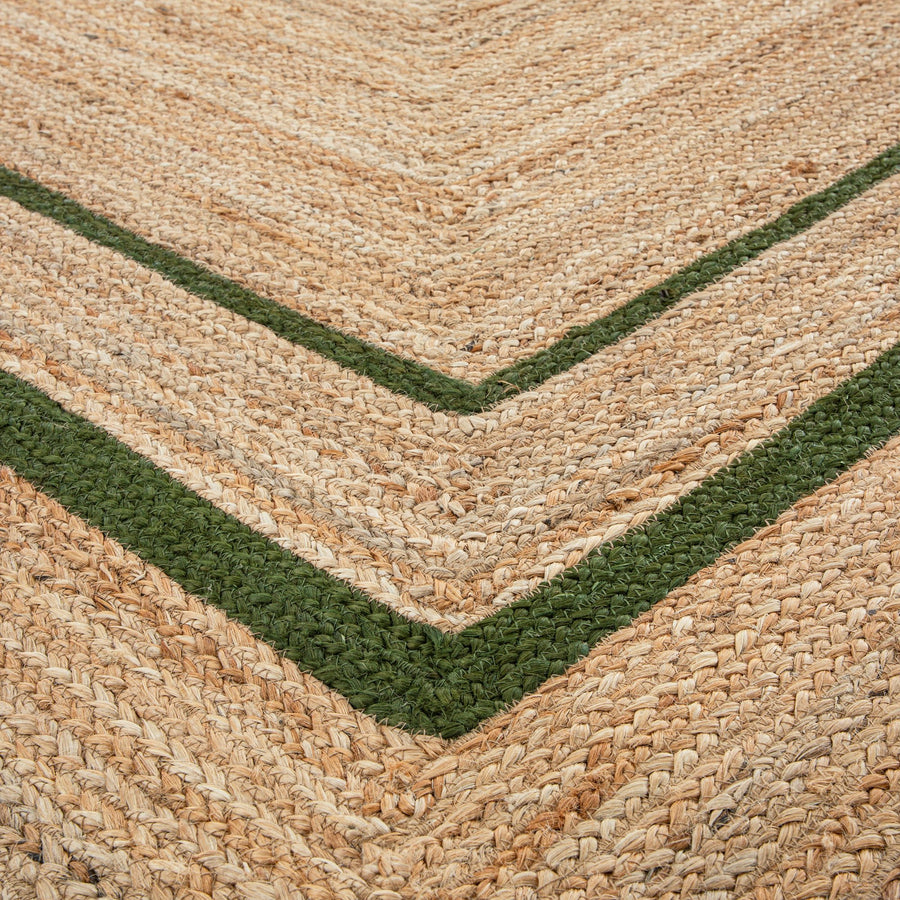 Evie Hand Braided Jute Scallop Green Border Rectangular Rug