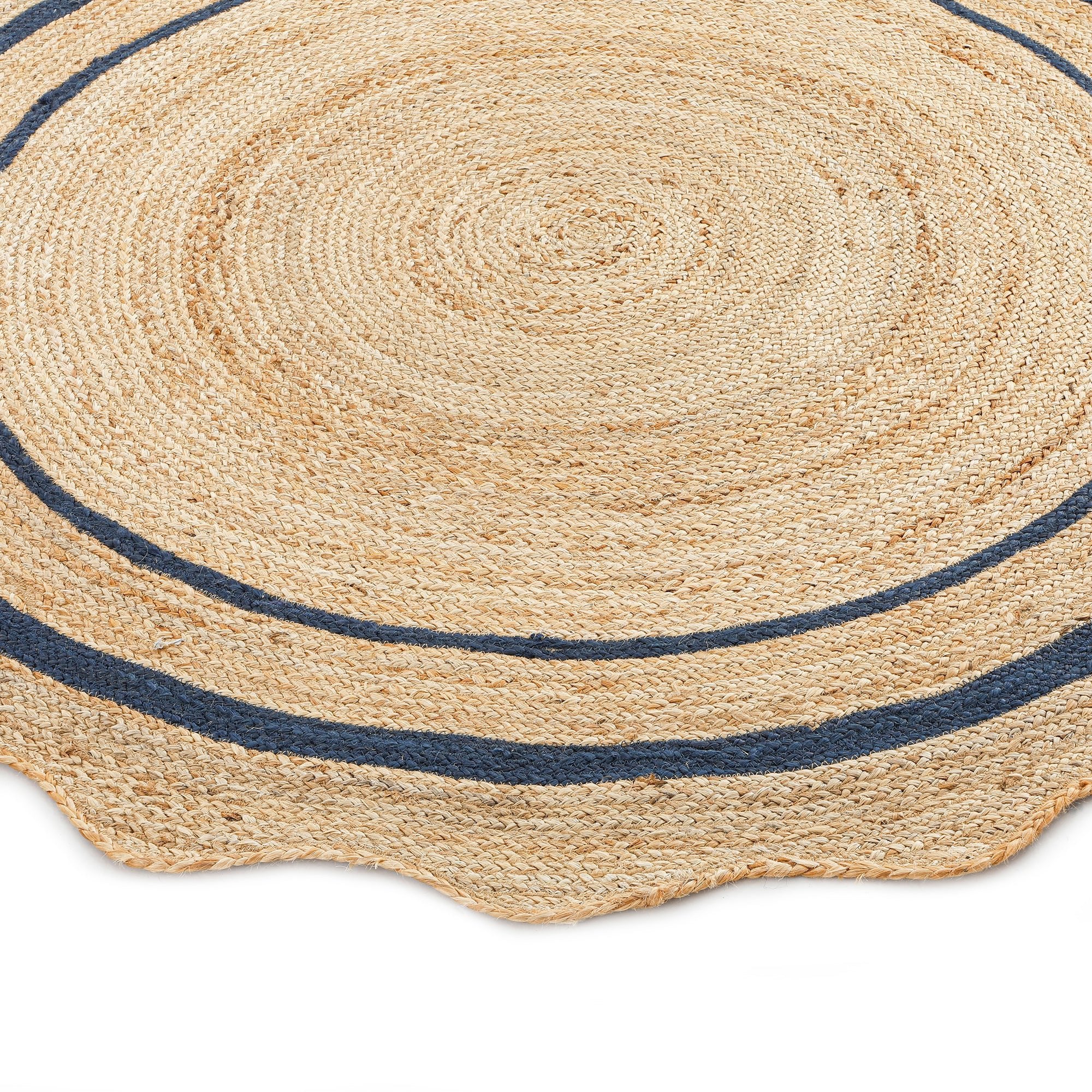 Evie Hand Braided Jute Scallop Navy Blue Round Rug | daals