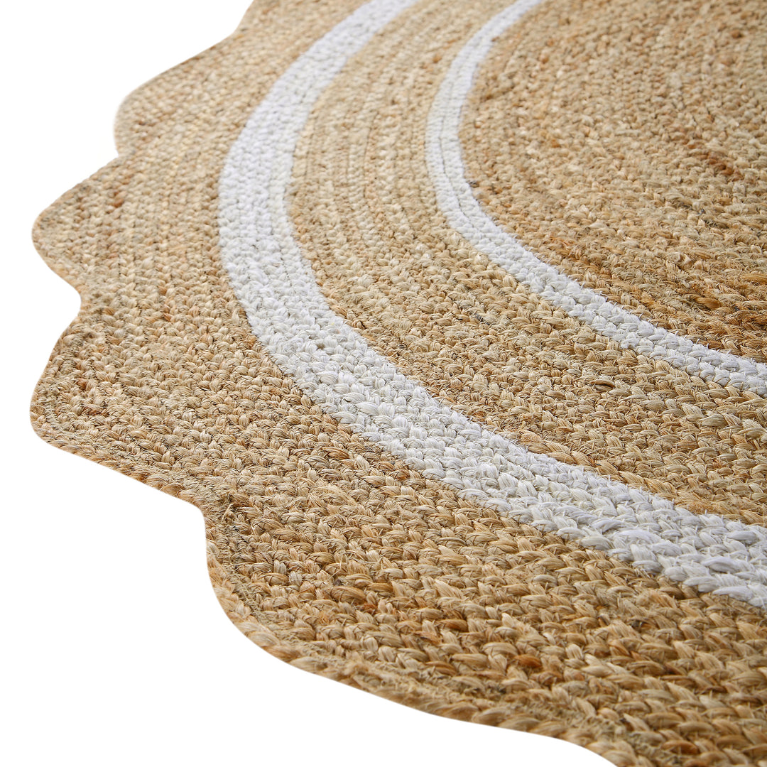 Evie Hand Braided Jute Scallop Round Rug | daals