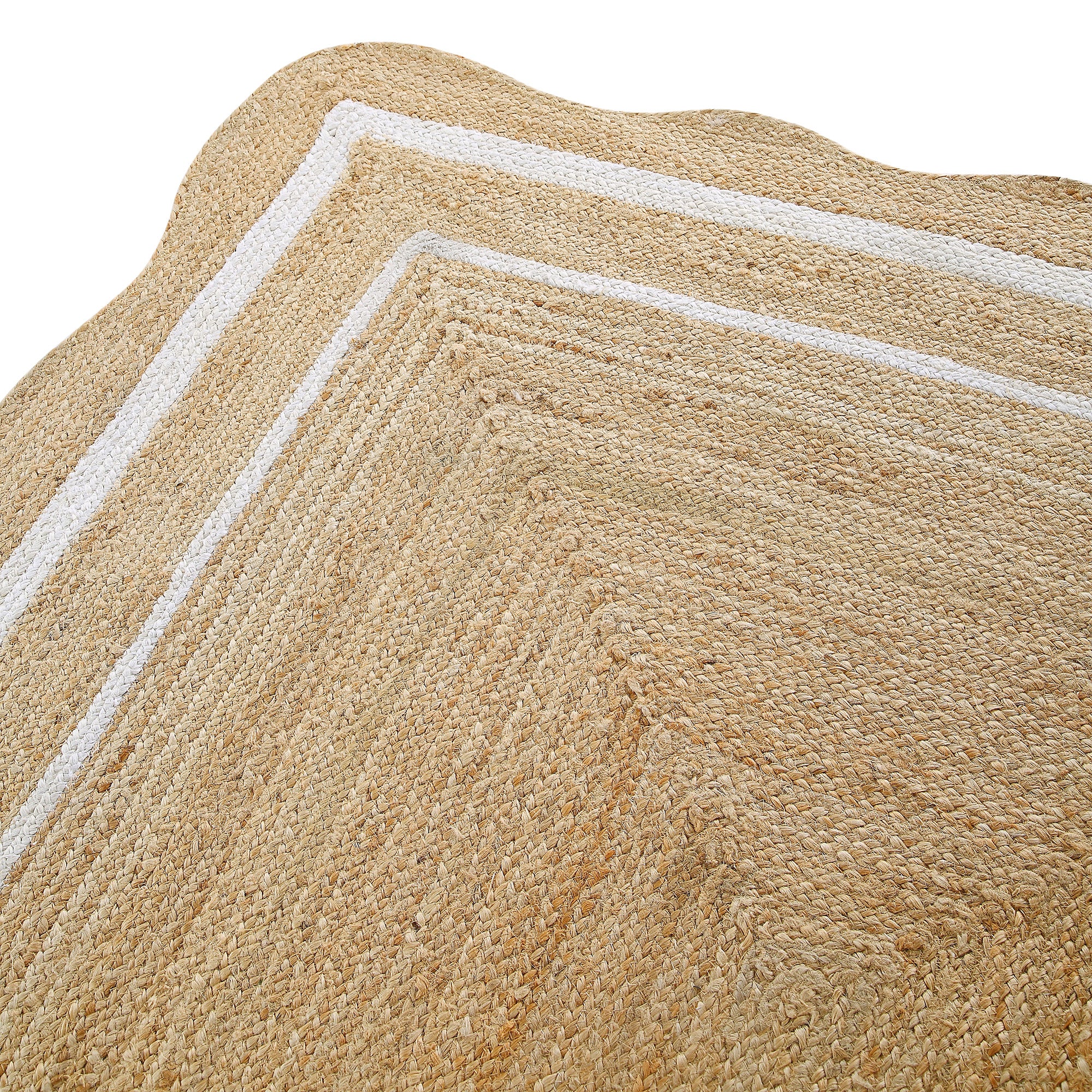 Evie Hand Braided Jute Scallop Rectangular Rug | daals