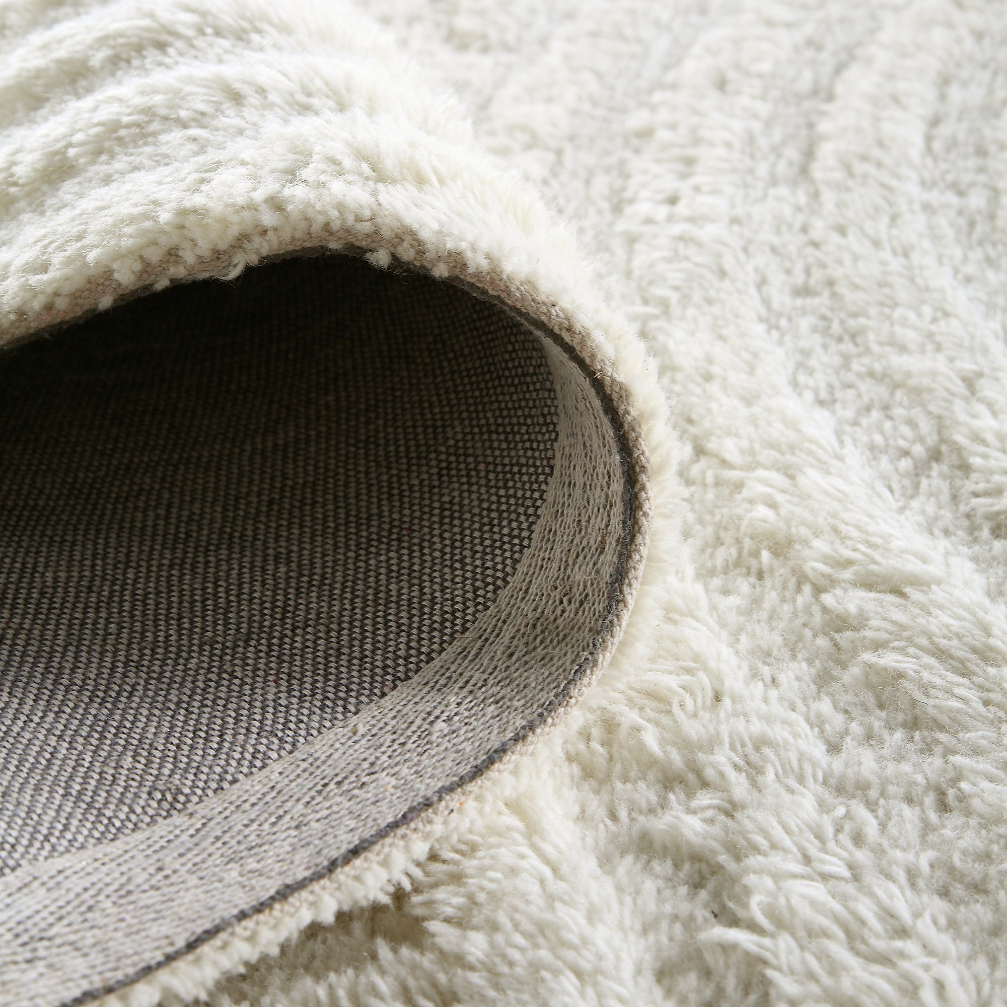 Geo Curve Cream Hand Tufted New Zealand Wool Rectangular Rug | daals