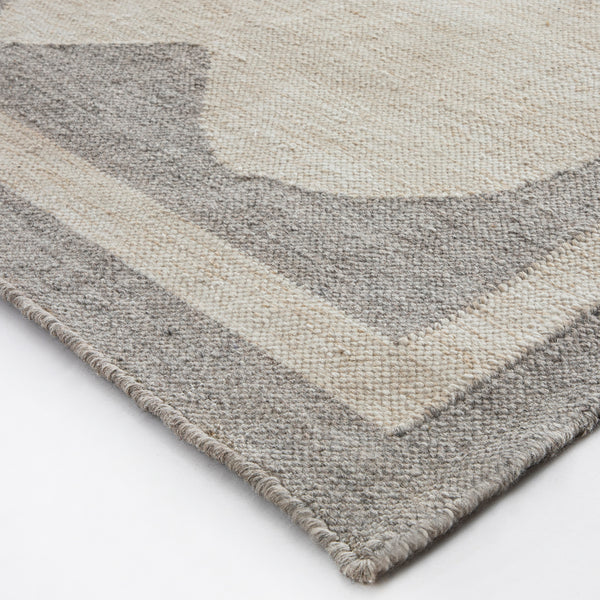 Matilda Grey Scallop Border Indoor Outdoor Handwoven Rug