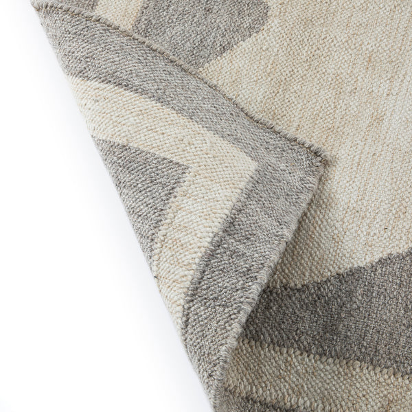 Matilda Grey Scallop Border Indoor Outdoor Handwoven Rug