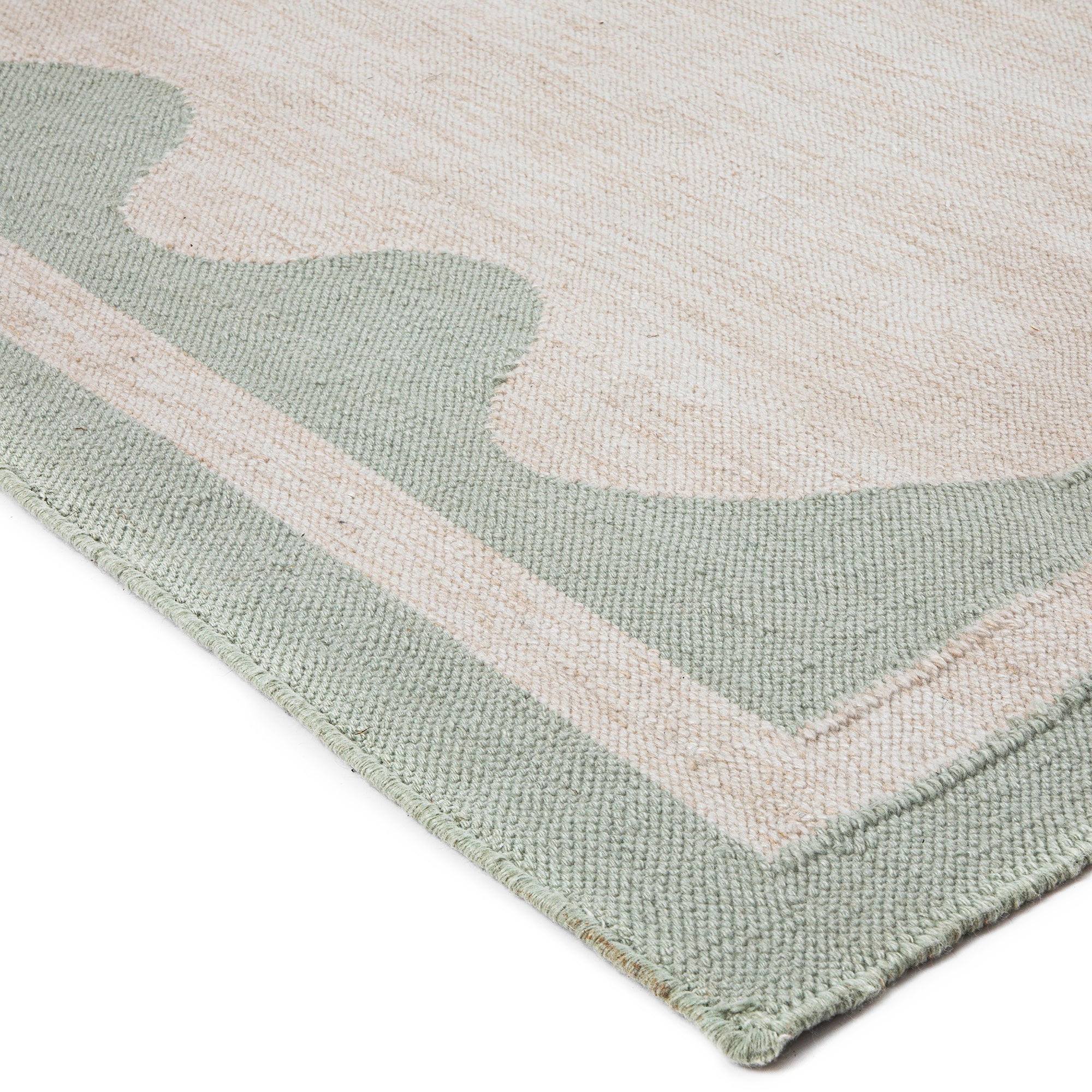 Matilda Sage Green Scallop Border Indoor Outdoor Handwoven Rug | daals