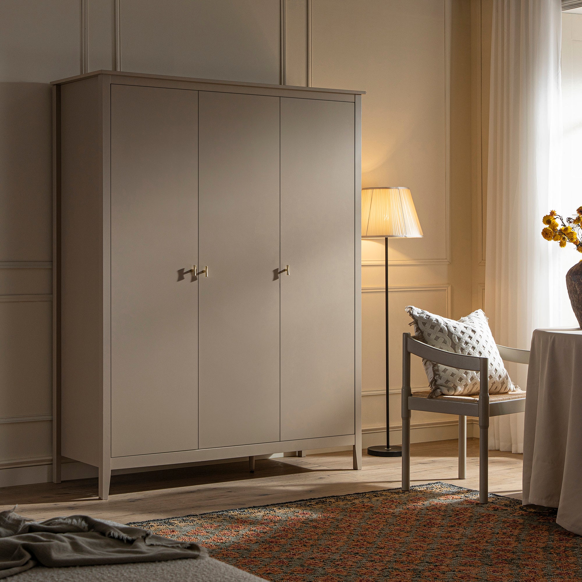 Safi Kilim Traditional Handwoven Jute & Cotton Deep Orange and Blue Rug