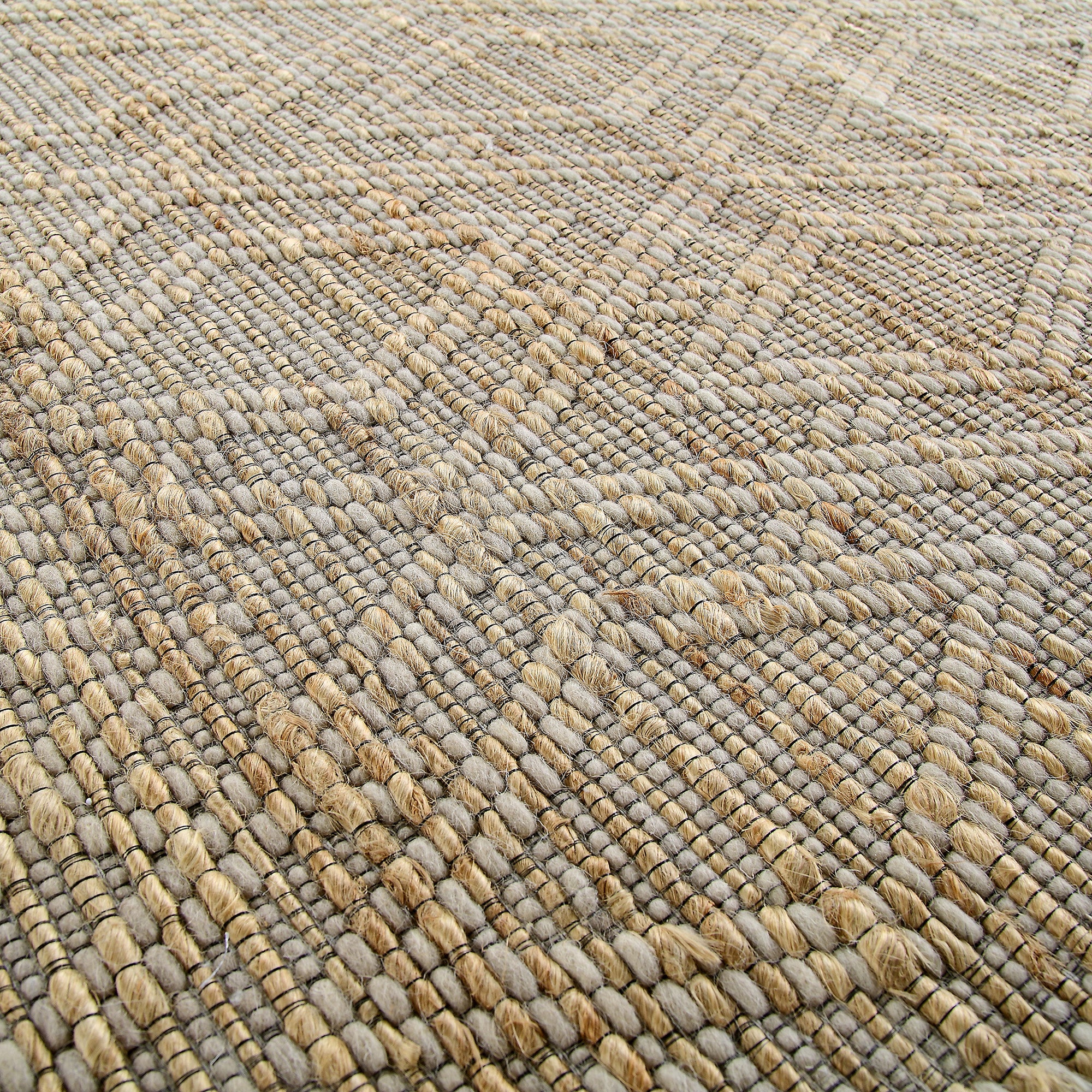 Cambria Wool and Jute Handwoven Patterned Round Rug | daals