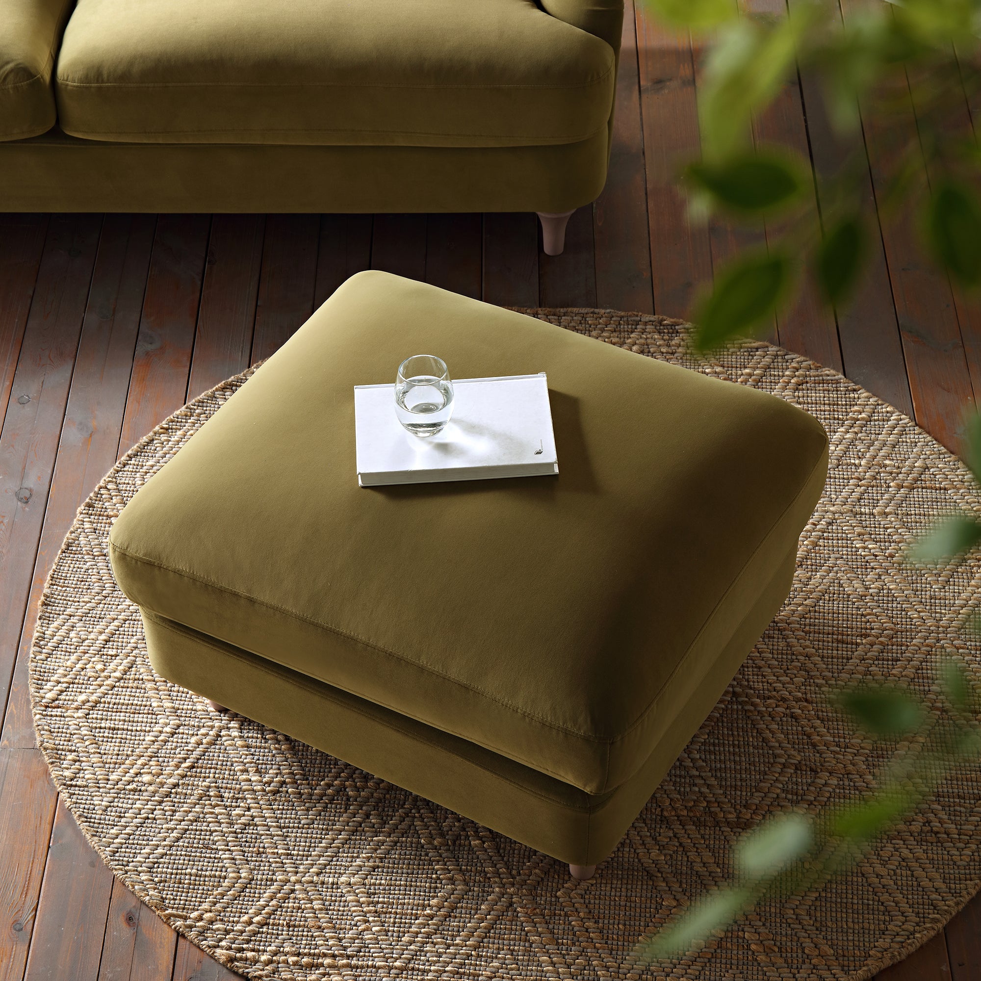 Cambria Wool and Jute Handwoven Patterned Round Rug | daals