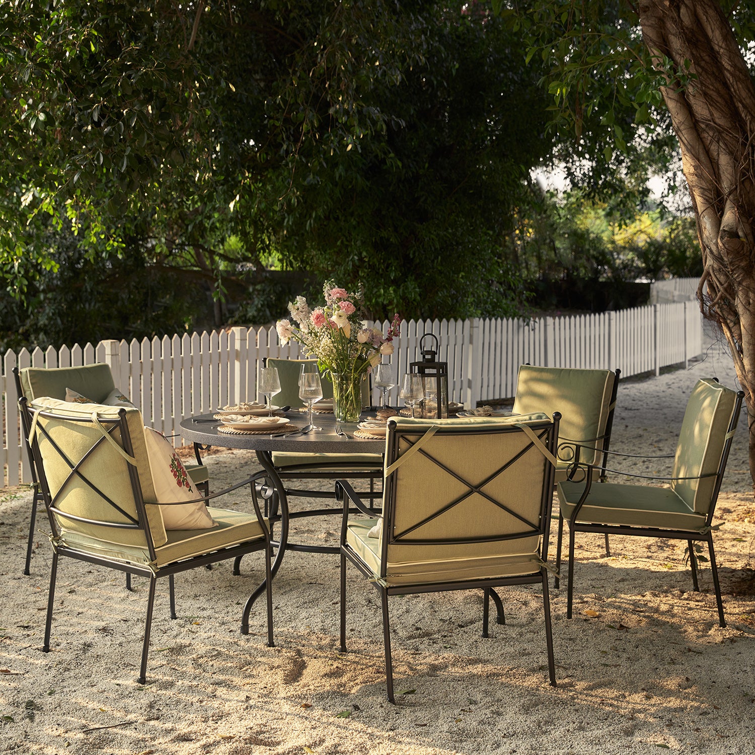 Haymes Indoor and Outdoor Metal 6 - Seater Round Dining Set, Reseda Green - daals