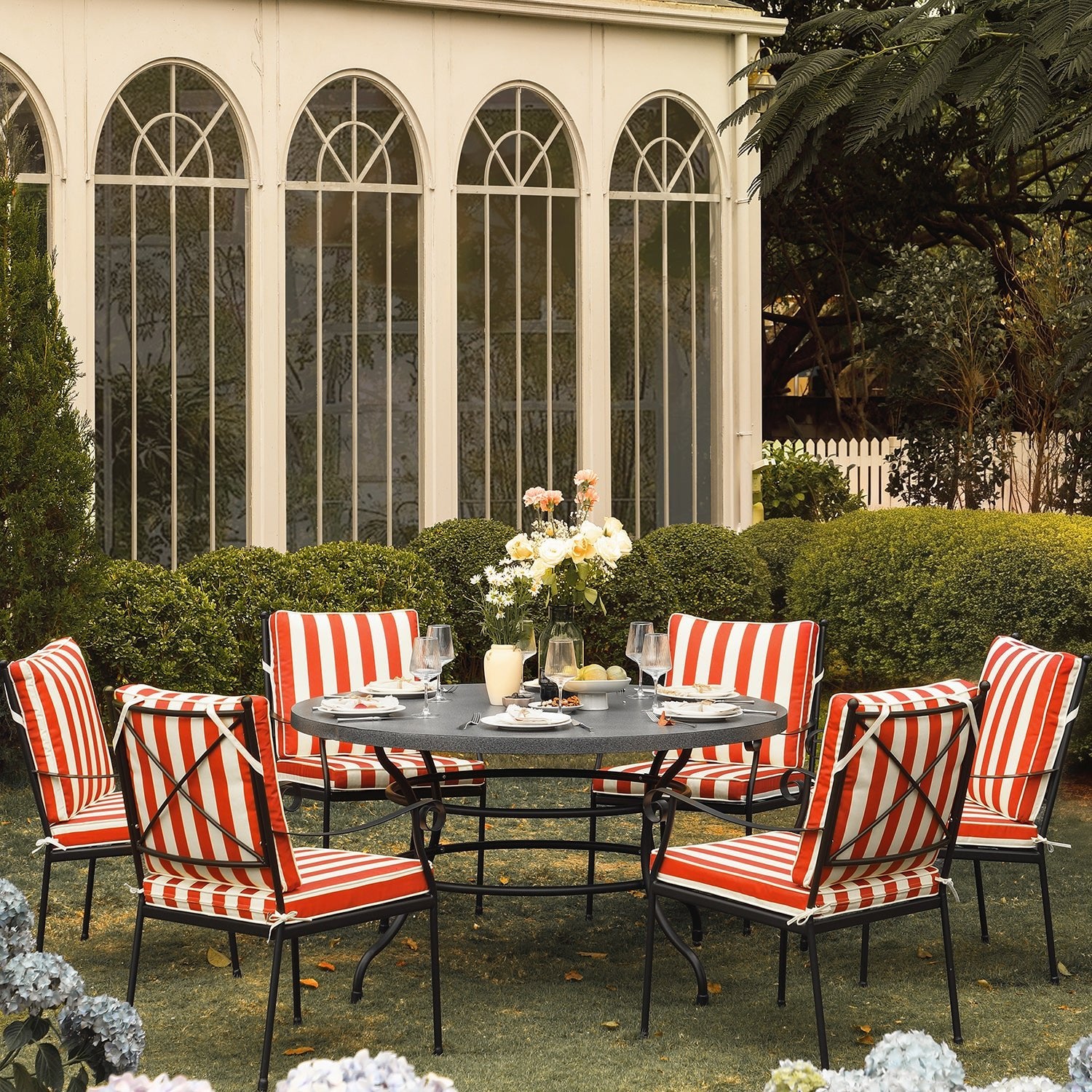 Haymes Indoor and Outdoor Metal 6-Seater Round Dining Set,