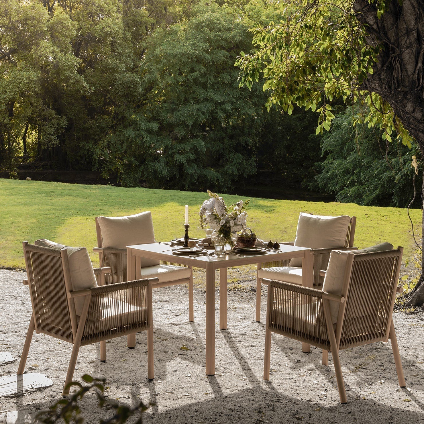 Soller Indoor and Outdoor Rope Weave 4-Seater Square Dining Set