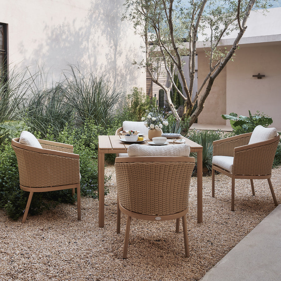 Panarea Indoor and Outdoor Wicker 4-Seater Square Dining Set