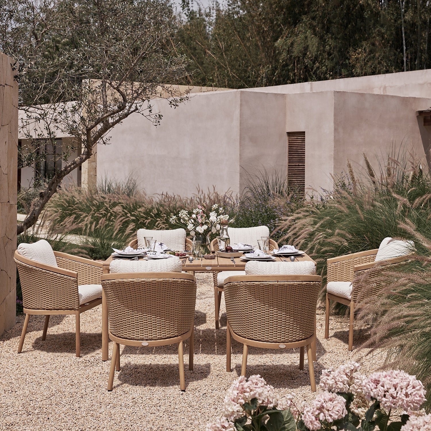 Panarea Indoor and Outdoor Wicker 6-Seater Rectangular Dining Set