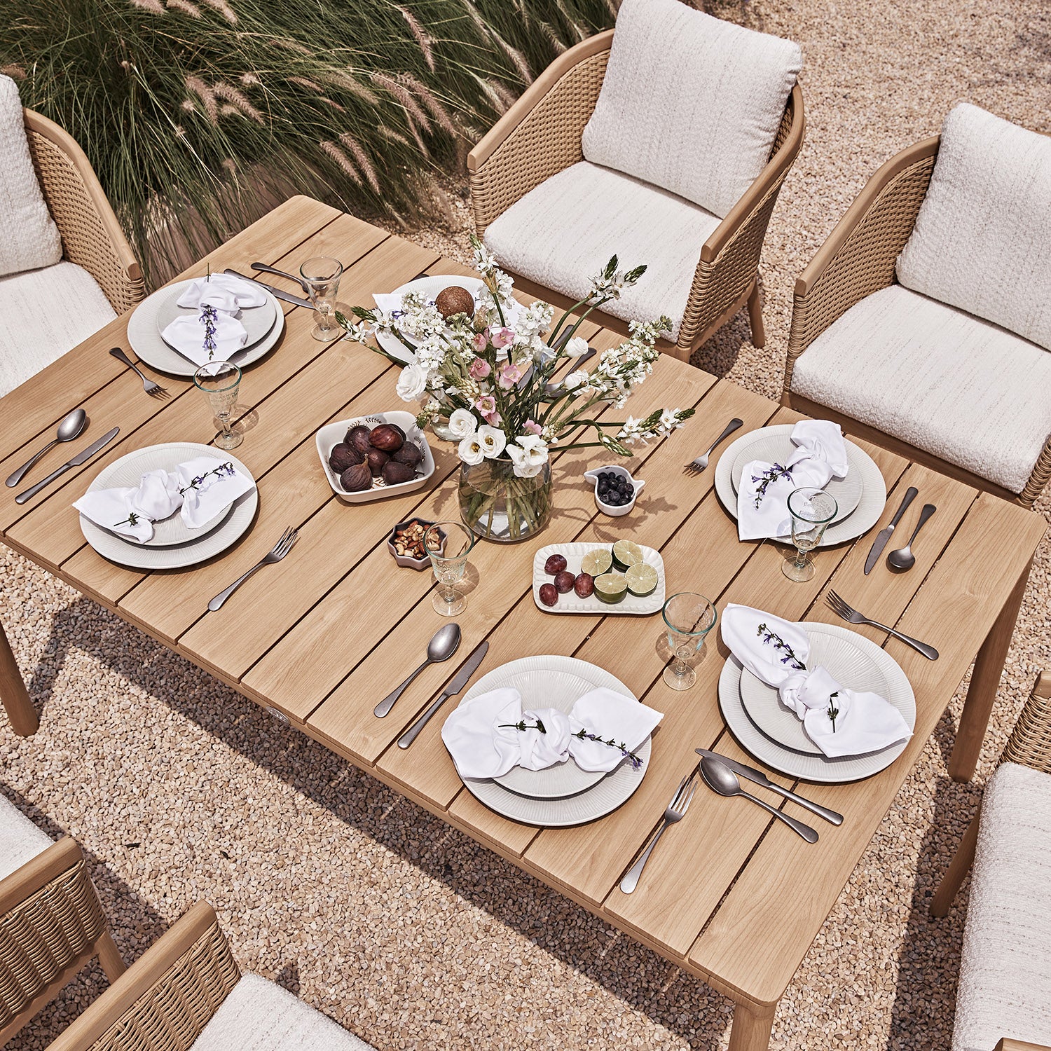Panarea Indoor and Outdoor Wicker 6-Seater Rectangular Dining Set